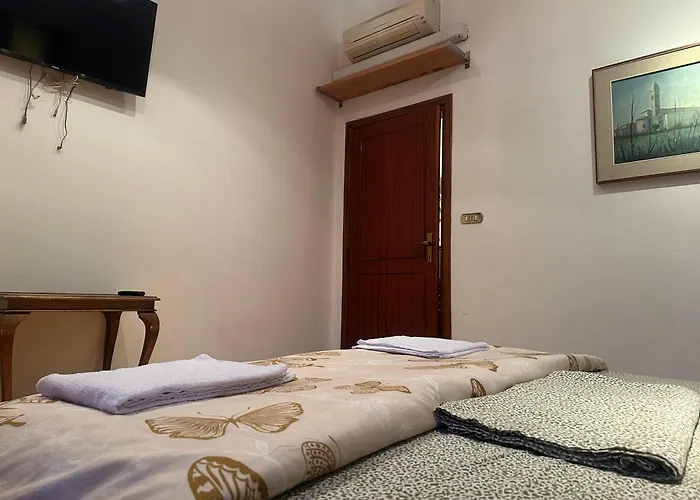 ゲストハウス Fantasia *